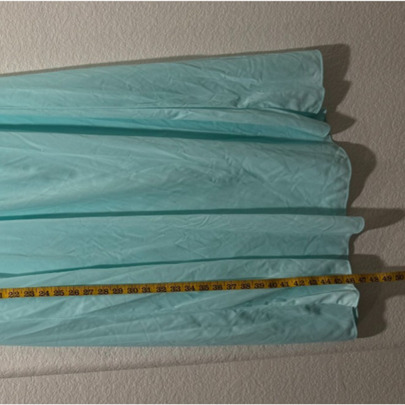 Vintage Miss Elaine Nylon Nightgown Sz M Short Sleeve Embroidered Turquoise - Picture 3 of 8